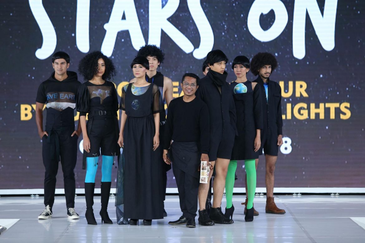 JFF 2018 Hari Kedua Hadirkan Koleksi  Warna-Warna Fresh, Dinamis Hingga Fashion Urban