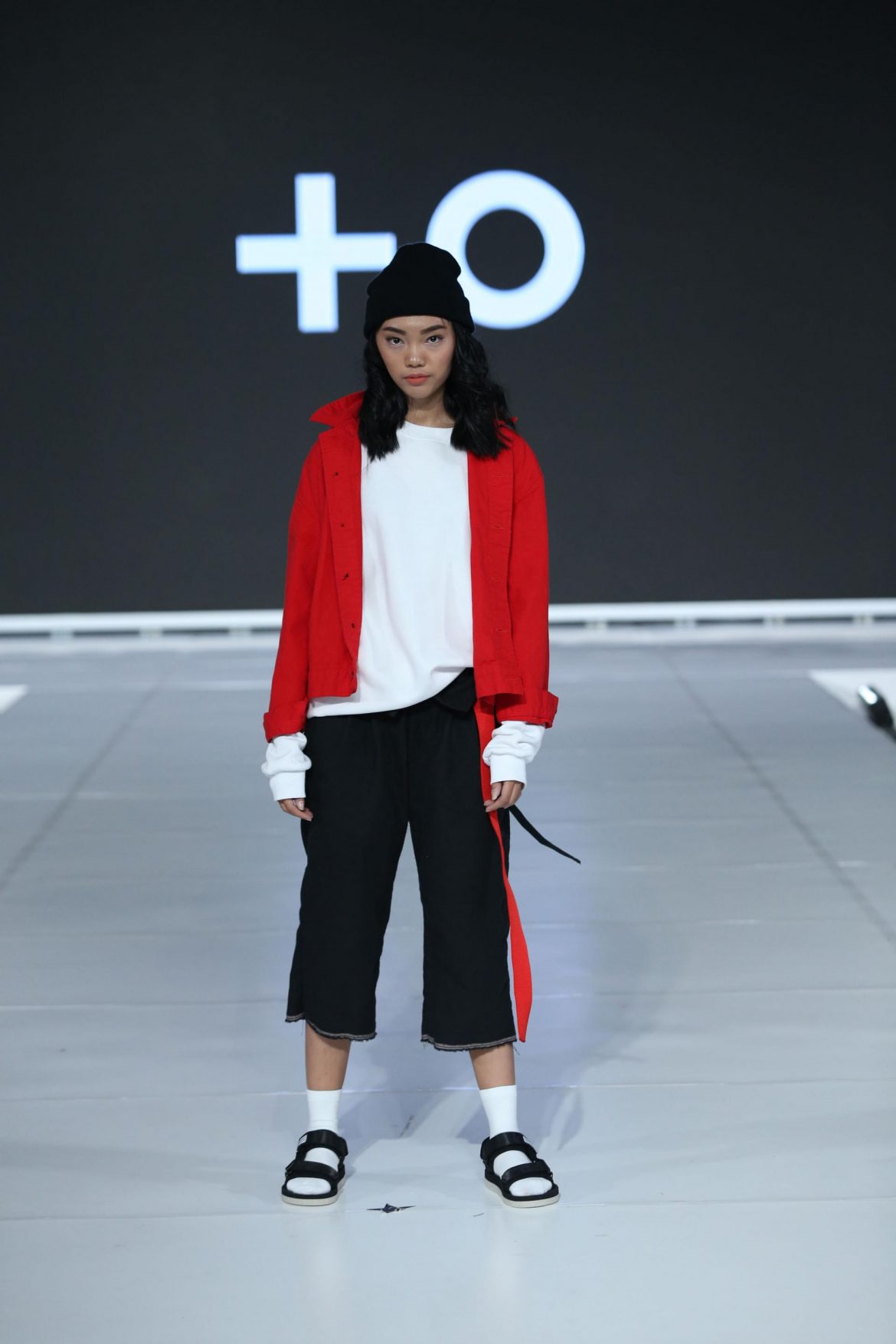 JFF 2018 Hari Kedua Hadirkan Koleksi  Warna-Warna Fresh, Dinamis Hingga Fashion Urban