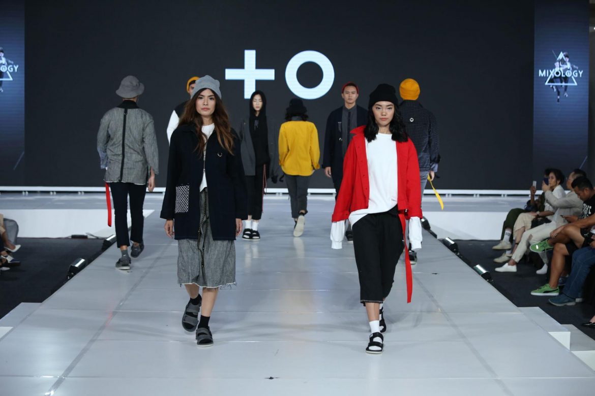 JFF 2018 Hari Kedua Hadirkan Koleksi  Warna-Warna Fresh, Dinamis Hingga Fashion Urban