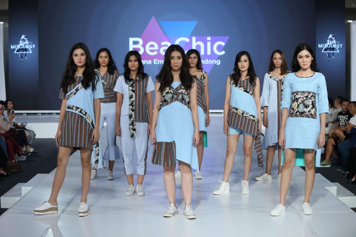 JFF 2018 Hari Kedua Hadirkan Koleksi  Warna-Warna Fresh, Dinamis Hingga Fashion Urban