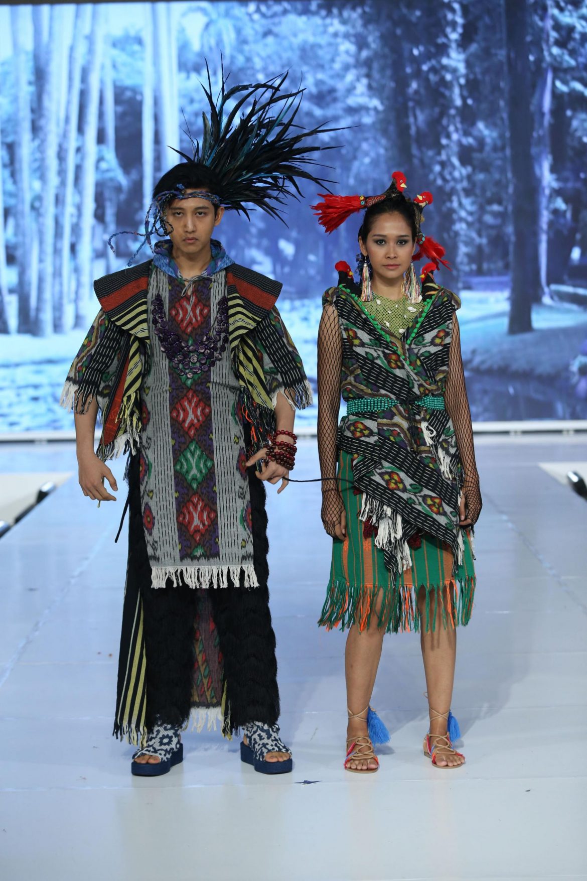 Sesi  Kedua JFF 2018 “Ethnique Rhapsody”, Tampilkan Tenun dan Kain Nusantara