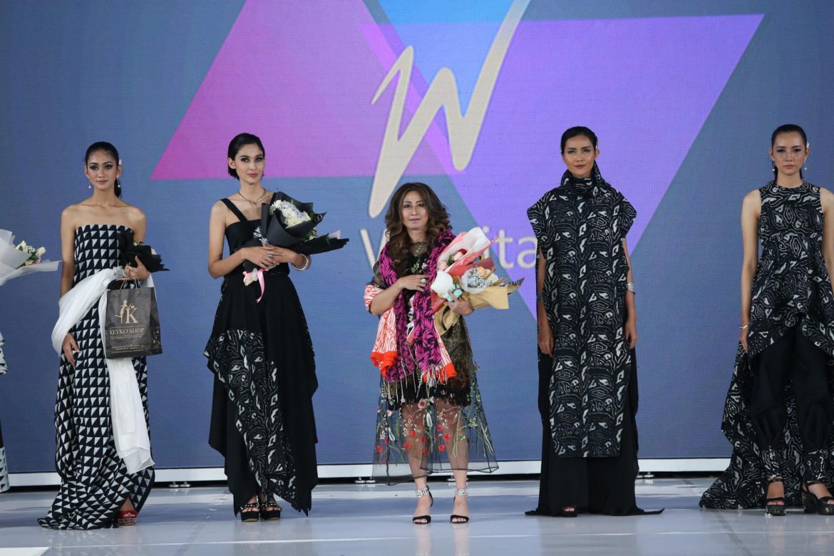 Sesi  Kedua JFF 2018 “Ethnique Rhapsody”, Tampilkan Tenun dan Kain Nusantara