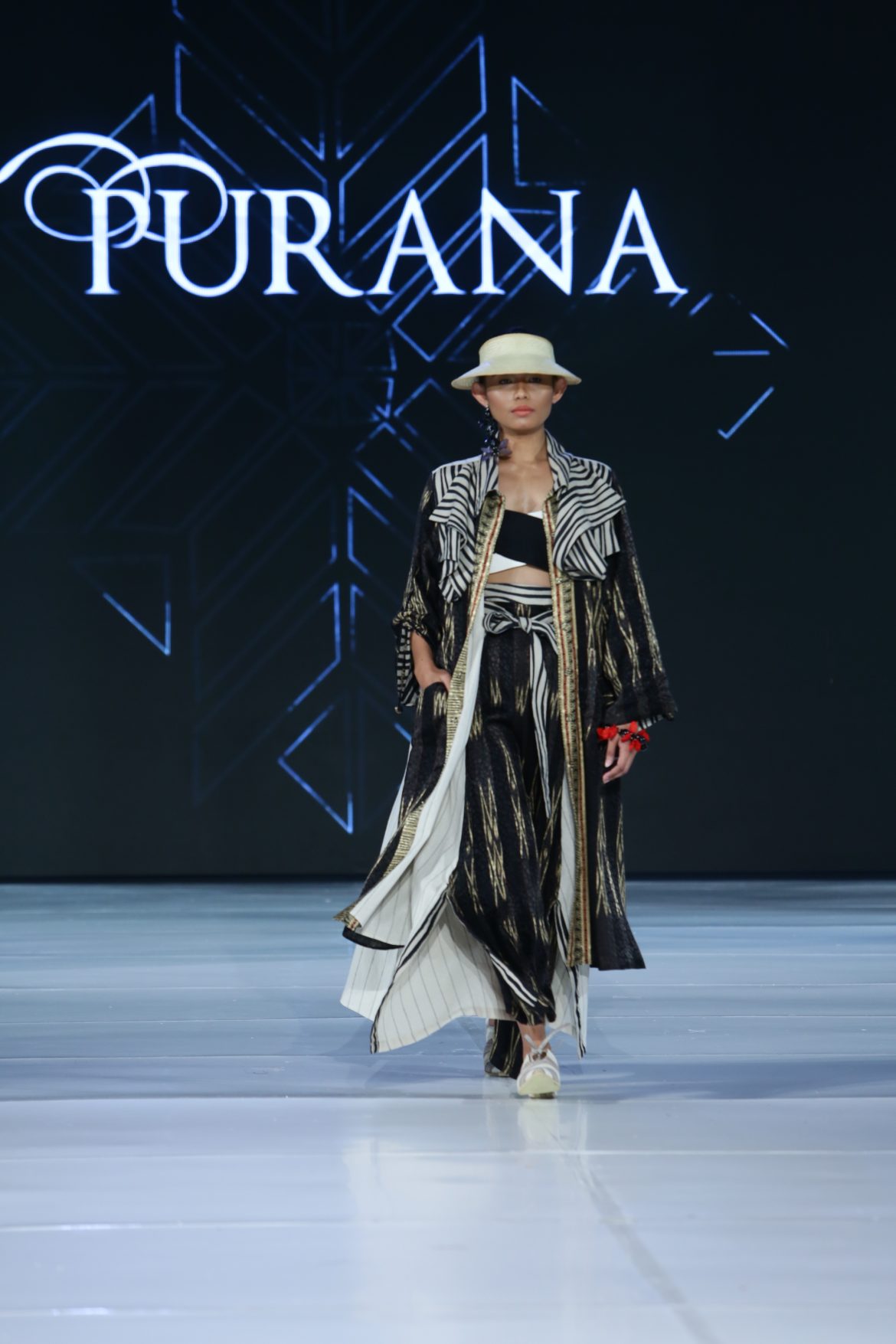 Pesona Kain Songket Purana di Jogja Fashion Festival 2019
