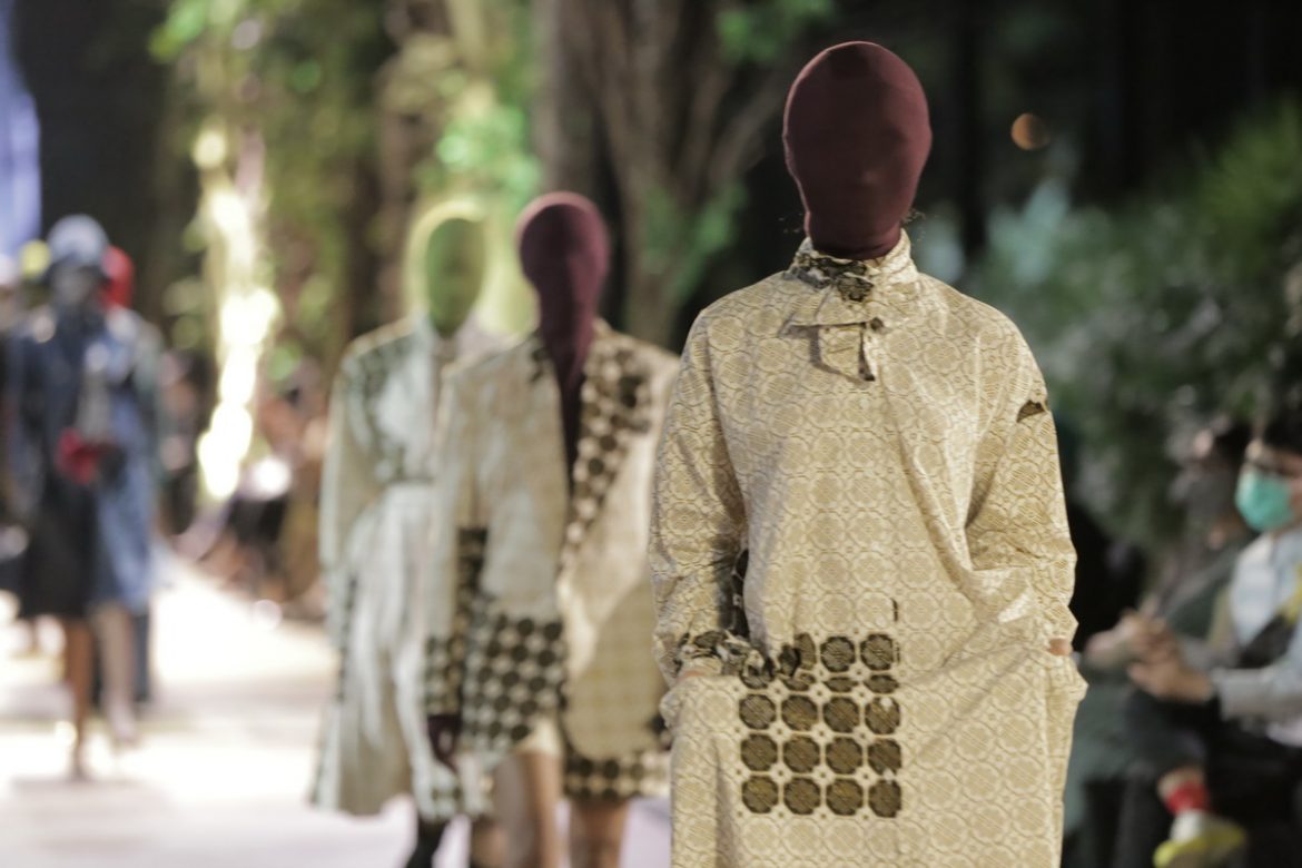 Simak Koleksi Kedua Desainer Irsan ‘PakaianKoe’ untuk Lakon Indonesia