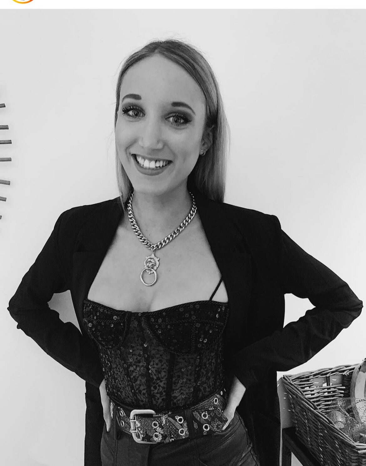 Lewat Karya Seni dan Busana, Nina James Bersama Jake James dan Migi Rihasalay Sebarkan Pesan Cinta Dunia dari “Pink World”